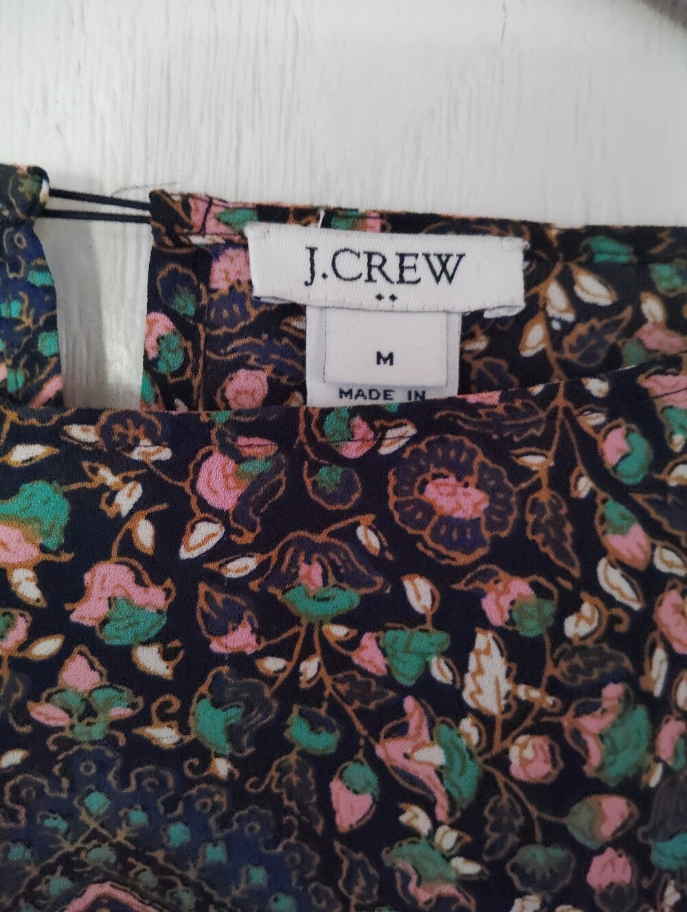 LIKE NEW!! J. Crew Gei Floral Peplum Boho Blouse w/Bell Sleeves. Size M - Picture 2 of 6